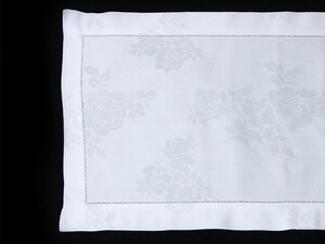 Table Runner White Rose Damask