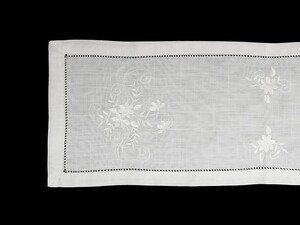 Table Runner Linley
